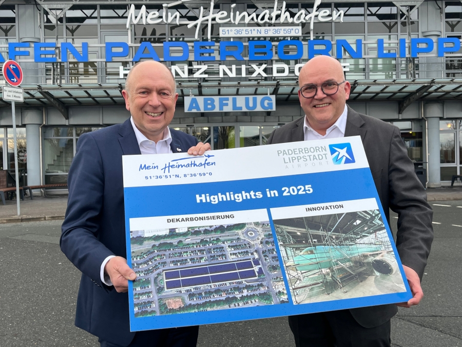 Aufsichtsratsvorsitzender, Landrat Christoph Rüther (links) und Geschäftsführer Roland Hüser präsentierten das Geschäftsjahr 2025. ©Flughafen Paderborn/Lippstadt GmbH